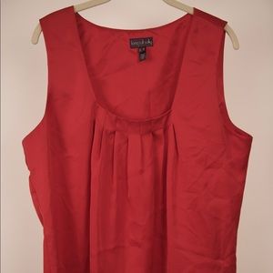 Red sleeveless shell